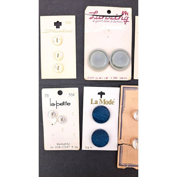 Vintage Buttons On Card Assorted Streamline La Mode LaPetite Lansing Luckyday - Picture 4 of 5